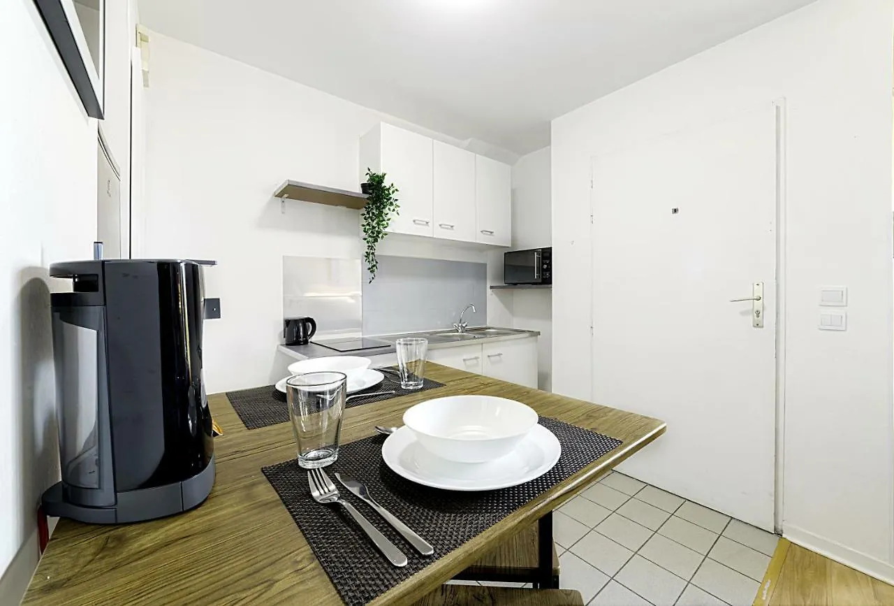 Appartement ****Jungle Chic/Aéroport CDG Paris/Parc Asterix/Parc des Expositions/Paris**** à Gonesse France