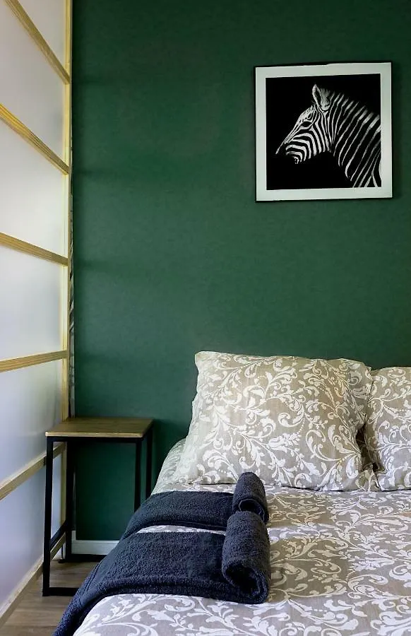 Ferienwohnung ****Jungle Chic/Aeroport Cdg Paris/Parc Asterix/Parc Des Expositions/Paris**** Gonesse 0*,