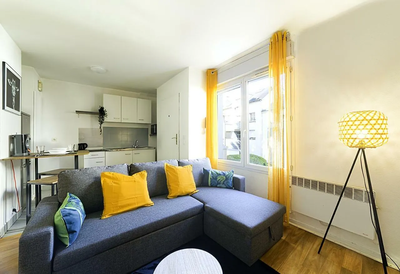 Apartment Ferienwohnung ****Jungle Chic/Aeroport Cdg Paris/Parc Asterix/Parc Des Expositions/Paris**** Gonesse